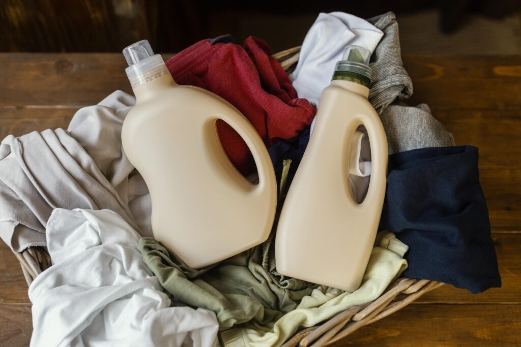 Rekomendasi Deterjen Cair Laundry